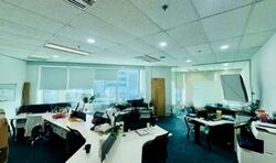 Sunshine Plaza (D7), Office #630093611